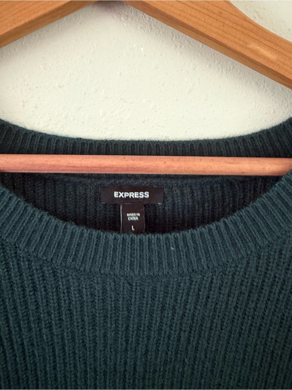 Express Green Ribbed Sweater Size Large - Picture 2 of 7